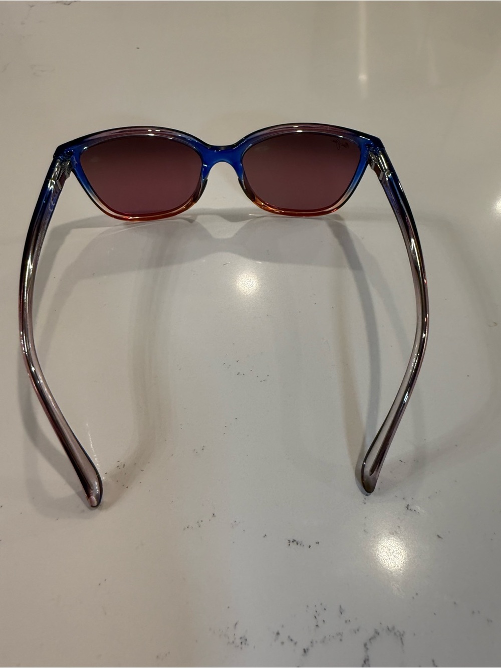 Maui Jim Sunglasses - Picture 5 of 6